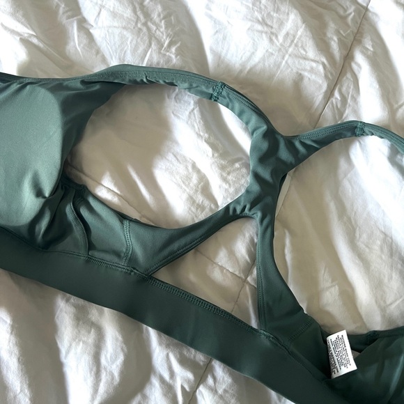 Women's Medium Support Zip Front Sports Bra Size XS-S color green/aquamarine - Picture 3 of 8